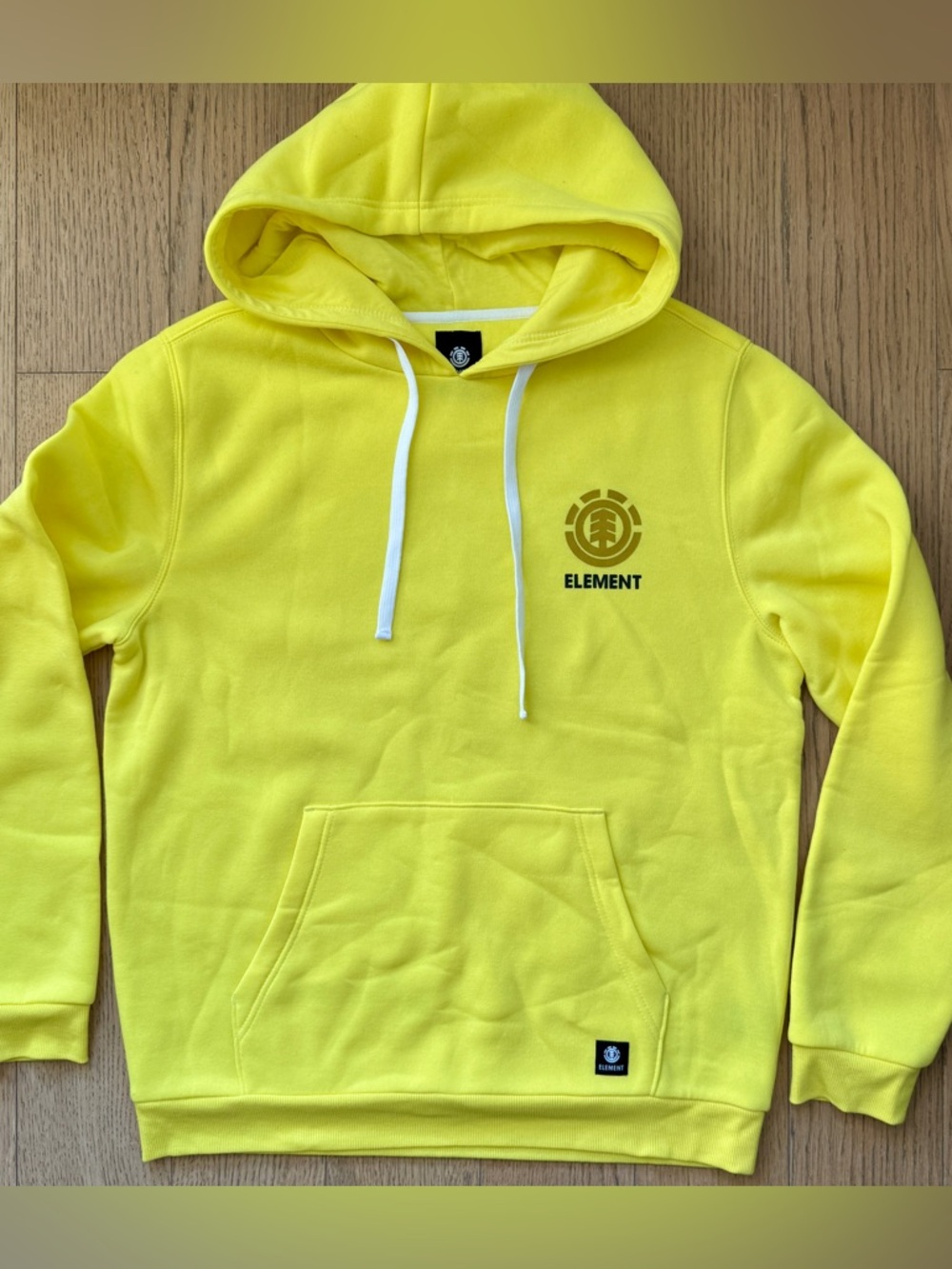 Men's Yellow Sweatshirt Fleece Hoodie With Pocket NWT - Size M